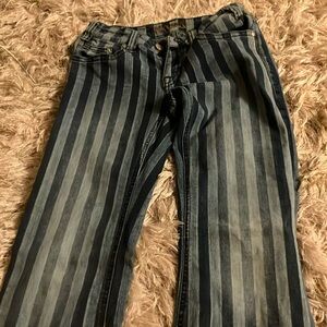 I love these rock&roll jeans they are to short me tho!